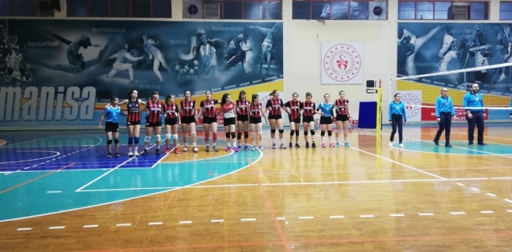 Turgutlu Belediyespor Voleybol Takımı Genç Kızlar İl Birincisi Oldu