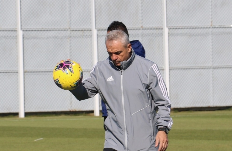 Çalımbay: "Ligi En İyi Şekilde Bitirmeye Çalışacağız"