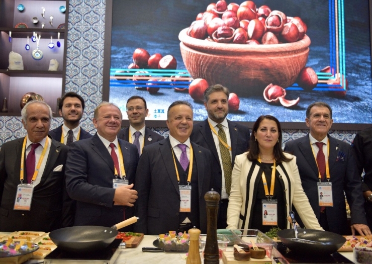 İhracatçılar Çin’e Çıkarma Yaptı