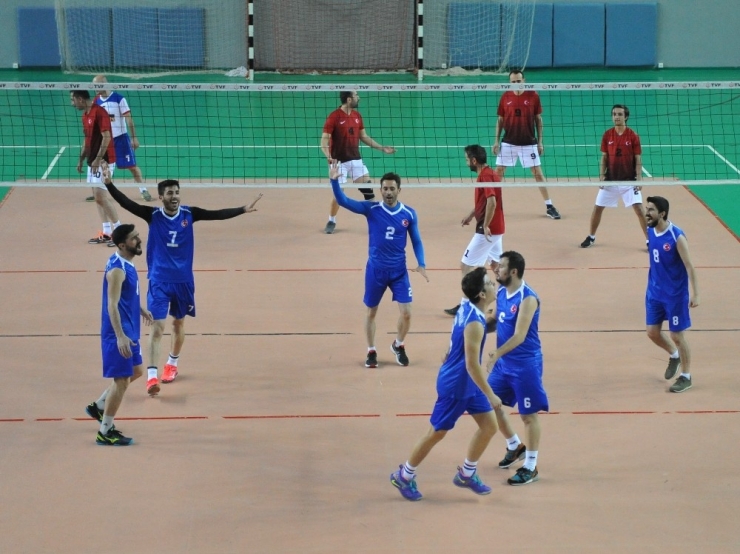 Türkiye Öğretmenler Kupası, Karadeniz 2. Bölge Futsal Ve Voleybol Müsabakaları Başladı