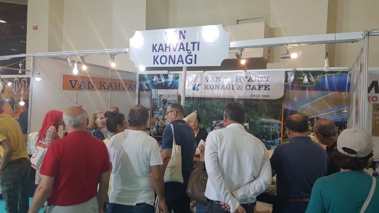 Van Kahvaltısı Yörex Fuarı’nda