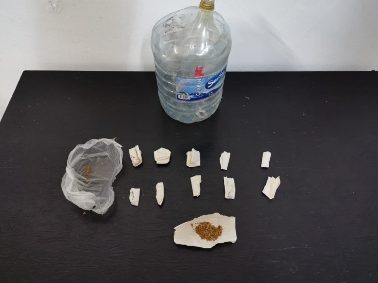 Jandarma Uyuşturucu Ve Silah Ele Geçirdi