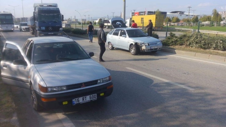 Yasak Olan Yerde Yolcu İndirdi, Kazaya Sebep Oldu