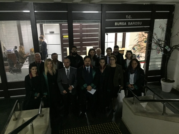 Avukatın Yanağını Isıran Sanık Hakim Önünde