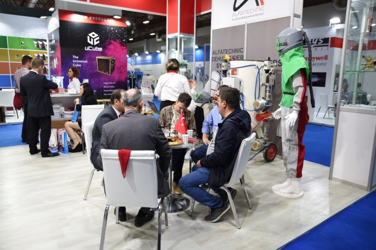 Yüzey İşlem Ve Endüstriyel Kaplama Fuarları Başladı