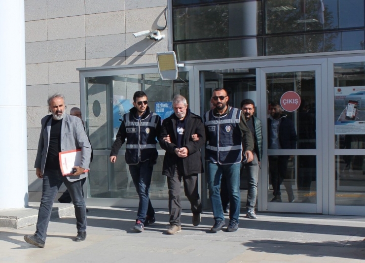 Müebbet Ve 77 Yıl Hapis Cezasıyla Aranan Zanlı Yakalandı