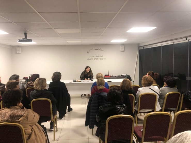 Eskişehir’deki Emirdağlılar Vakfı’nın ‘Kadınlar Kolu’ Çalışmalarına Başladı