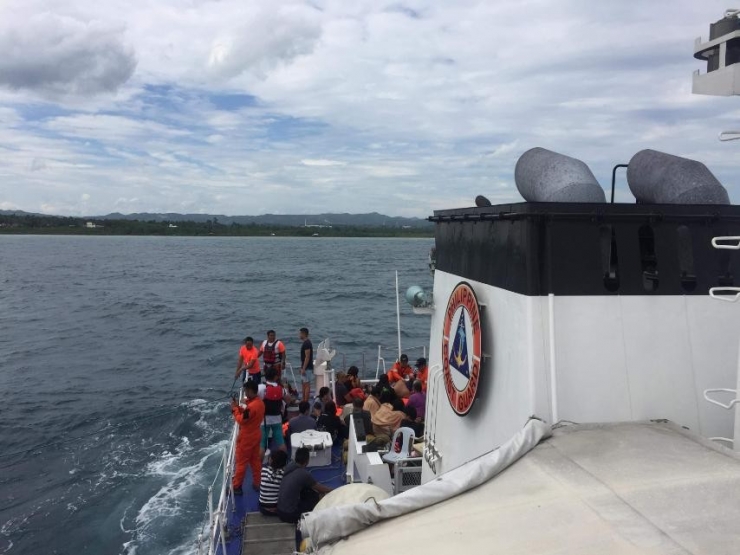 Filipinler’de Tekne Alabora Oldu