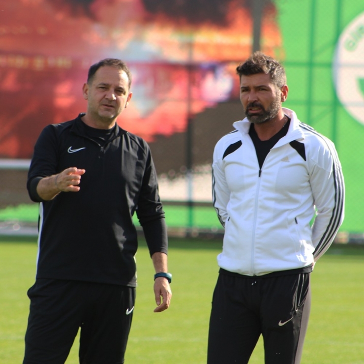 Hakan Kutlu: “Play-off’u Kovalayan Bir Takım Olacağız”