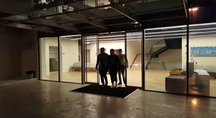 İstanbul’da “Makas” Atarak Terör Estiren Magandalar Yakalandı