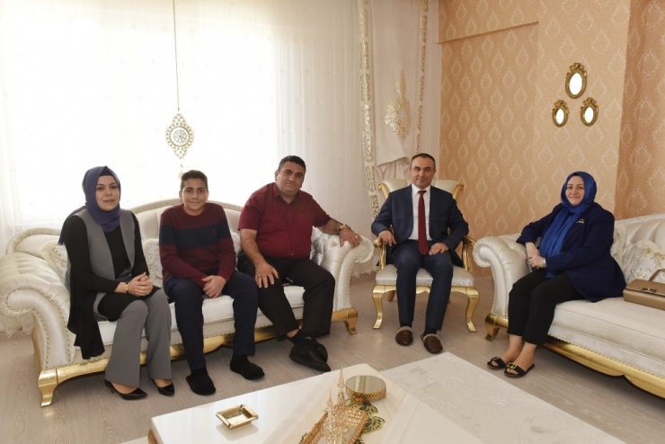 Vali Recep Soytürk’den Anlamlı Ziyaretler