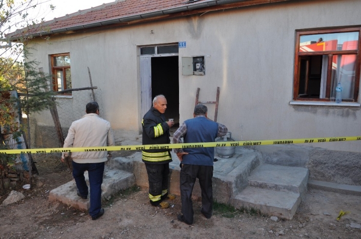 Sigaradan Çıkan Yangında Hayatını Kaybetti