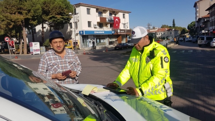 Kula’da Emniyetten Kask Uygulaması