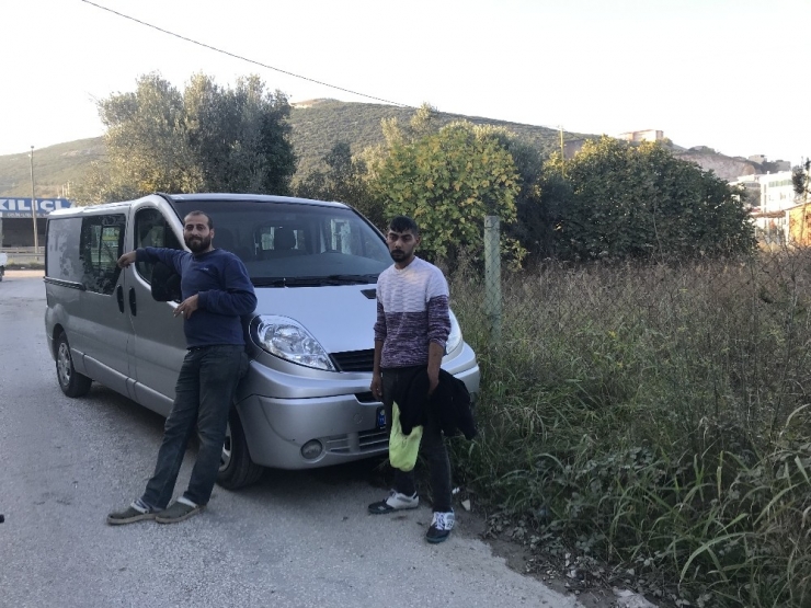 Cami Musluklarını Çaldı, Cemaate Yakalandı