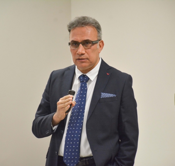 Kalp Krizi Göğüs Ağrısı İle Geliyor