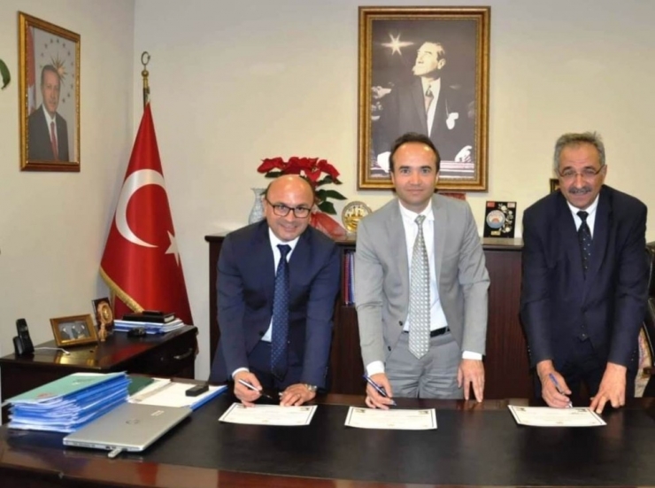 Altınova “Geleceğe Nefes” Oluyor