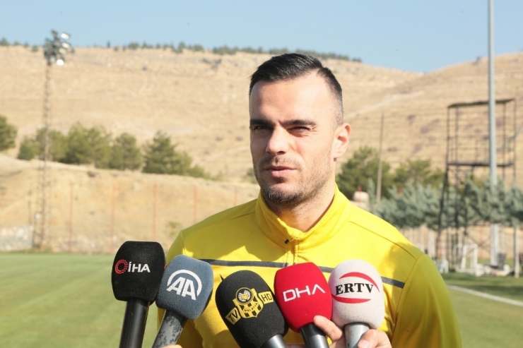 Erkan Kaş’tan Şampiyonluk Mesajı