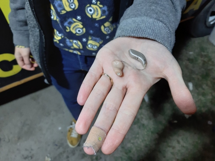 İşitme Cihazını Kaybeden Anne, Tekrar Duymak İstiyor