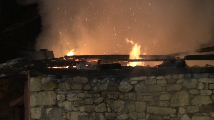 Patlayan Tüp Yangın Çıkardı