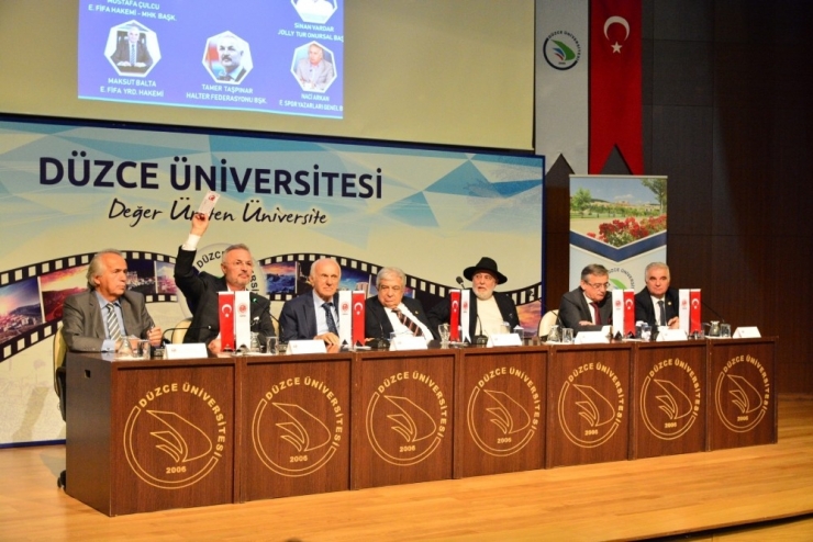 Futbolun Bugünü Ve Yarını Tartışıldı