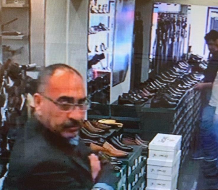 Fatih’te Ayakkabı Mağazasında Hırsızlık Kamerada