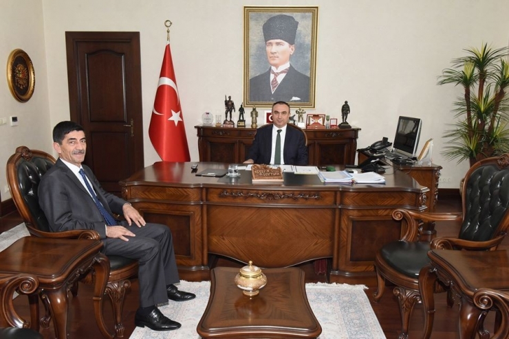 Vakıflar Bölge Müdürü Güven’den Vali Soytürk’e Veda Ziyareti