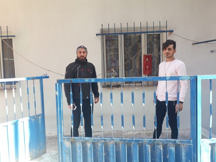 İntihar Mektubunu Cebinde Buldu, Son Anda Yetişti, Hayatını Kurtardı