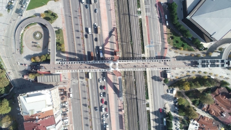 Cep Duraklar, Trafiği Akıcı Hale Getirdi