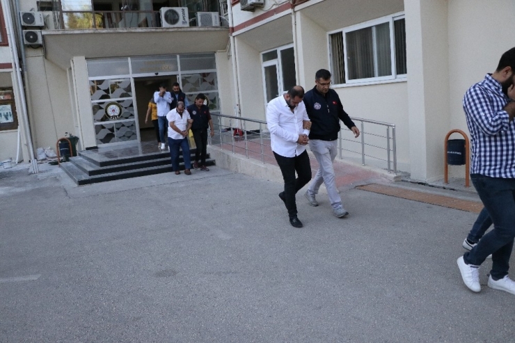 Tefeciler Vatandaşların Maaşlarına Haciz Koydurmuşlar