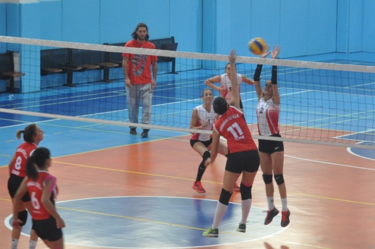 Afyonkarahisar’da Öğretmenler Kupası Grup Müsabakaları