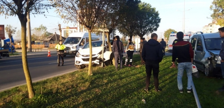 Direksiyonda Şeker Komasına Girdi: 3 Yaralı