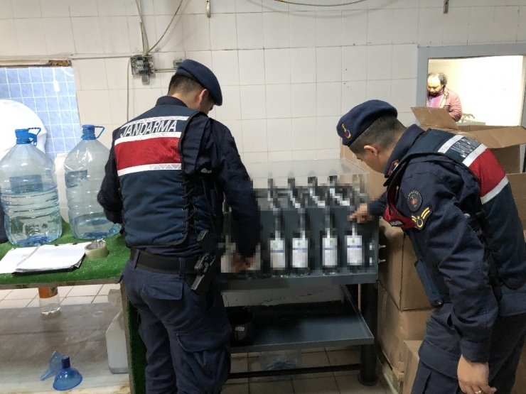 Süt Fabrikasını Kaçak İçki Fabrikasına Çevirmişler