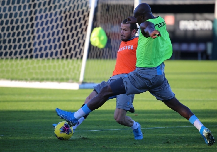 Trabzonspor’da, Aytemiz Alanyaspor Maçı Hazırlıklarını Tamamladı