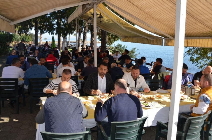 Futbolcular Moral Depoladı