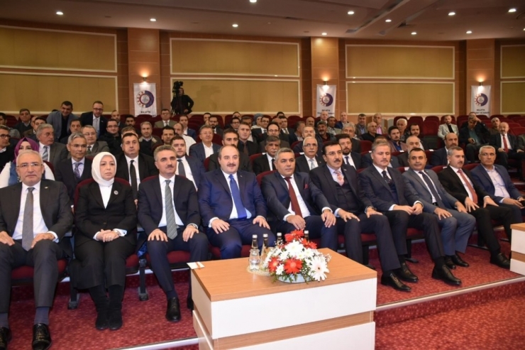 Bakan Varank, Malatya’da İş Dünyası İle Bir Araya Geldi