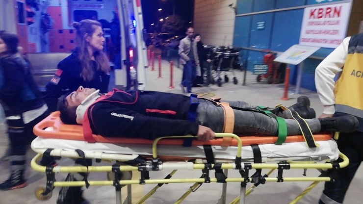 Motosikletli Kurye Yaralandı