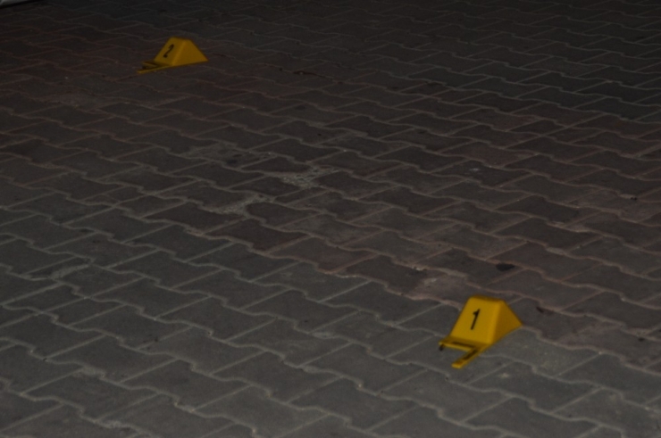 Büyükçekmece Sahilinde İki Grup Arasında Çıkan Kavgada 2 Kişi Yaralandı