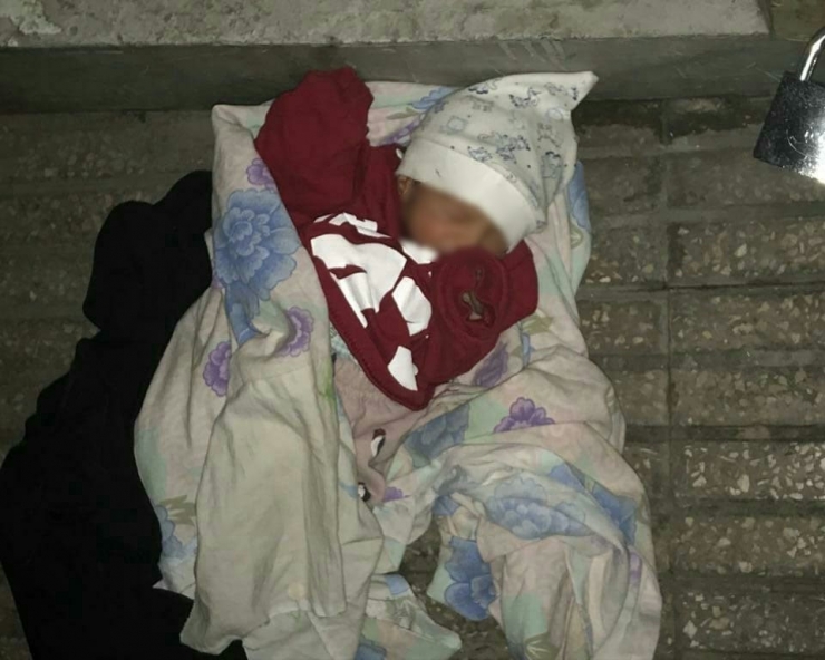 Hatay’da Sokağa Terk Edilmiş Bebek Bulundu