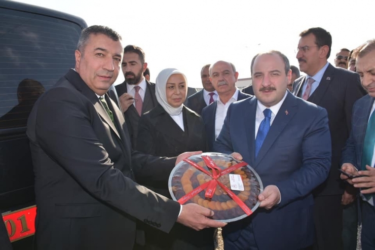 Sanayi Ve Teknoloji Bakanı Varank, Fabrikalarda İnceleme Yaptı