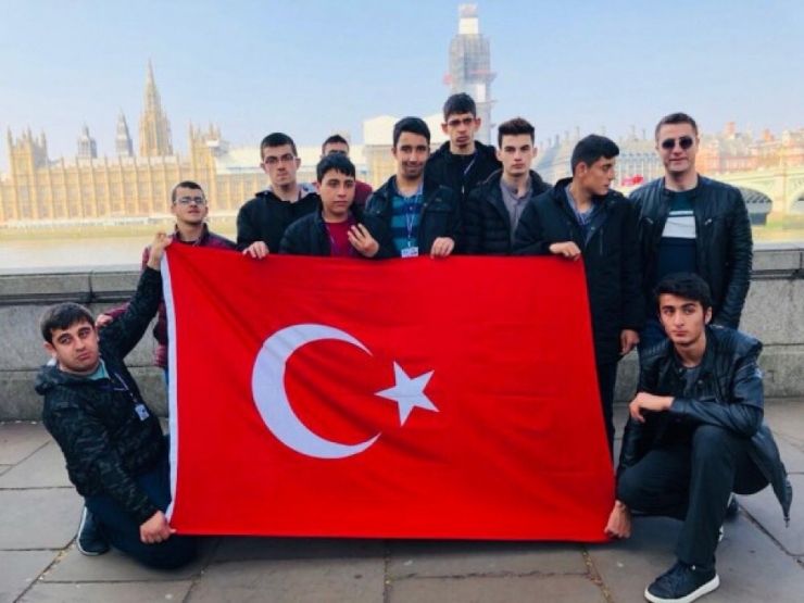 Sümer Özel Eğitim Meslek Okulu Öğrencileri Erasmus+ Projesi İle İngiltere’ye Gidecek