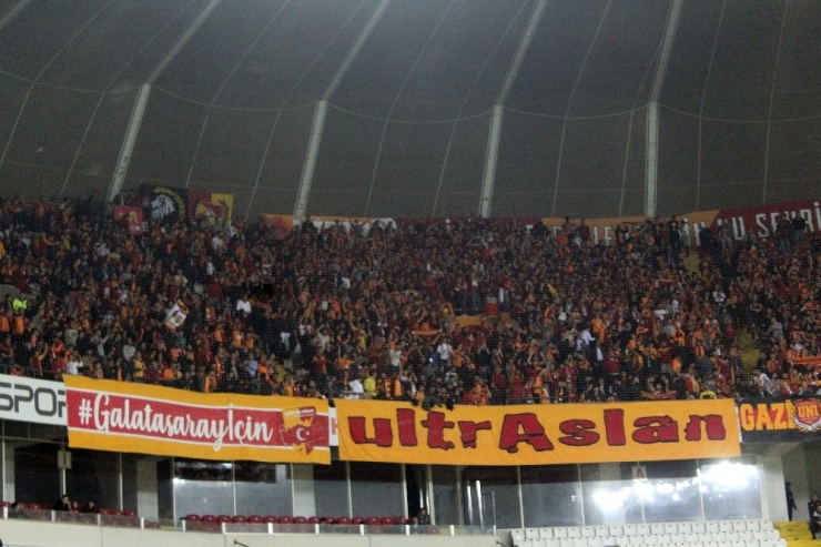 Süper Lig: Gaziantep Fk: 0 - Galatasaray: 1 (Maç Devam Ediyor)