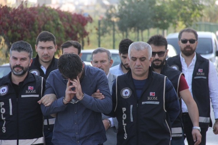 Adana’da Fetö Operasyonunda 2 Kişi Tutuklandı
