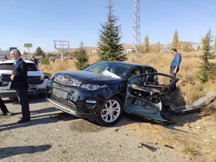 Ankara’da Zincirleme Trafik Kazası: 6 Yaralı