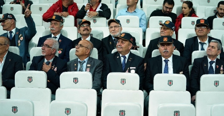 Vodafone Park’ta Çok Özel Konuklar