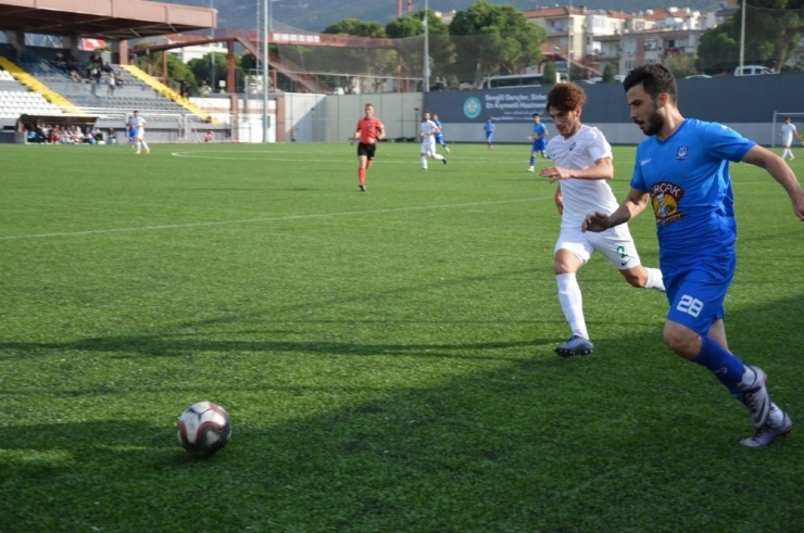 Yunusemre Belediyespor Salihli Belediyespor İle Berabere Kaldı