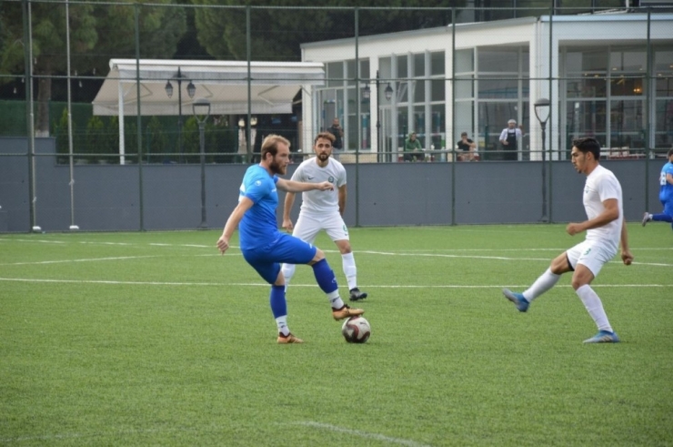 Yunusemre Belediyespor Salihli Belediyespor İle Berabere Kaldı