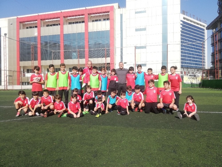 Mustafa Kocabey: “Bayrağını Seven Adamlar Yetiştirmek İstiyoruz”