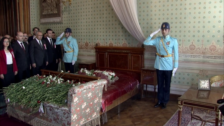 Gazi Mustafa Kemal Atatürk, 81’inci Ölüm Yıl Dönümünde Dolmabahçe Sarayı’nda Anıldı