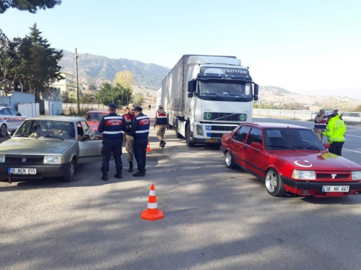 81 İlde Eş Zamanlı "Türkiye Güven Huzur-6" Uygulaması