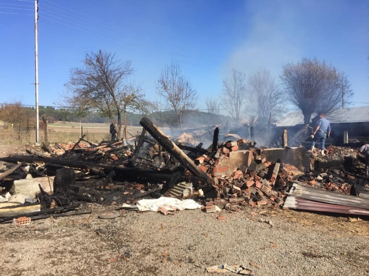 Kastamonu’da Bir Ev Yandı